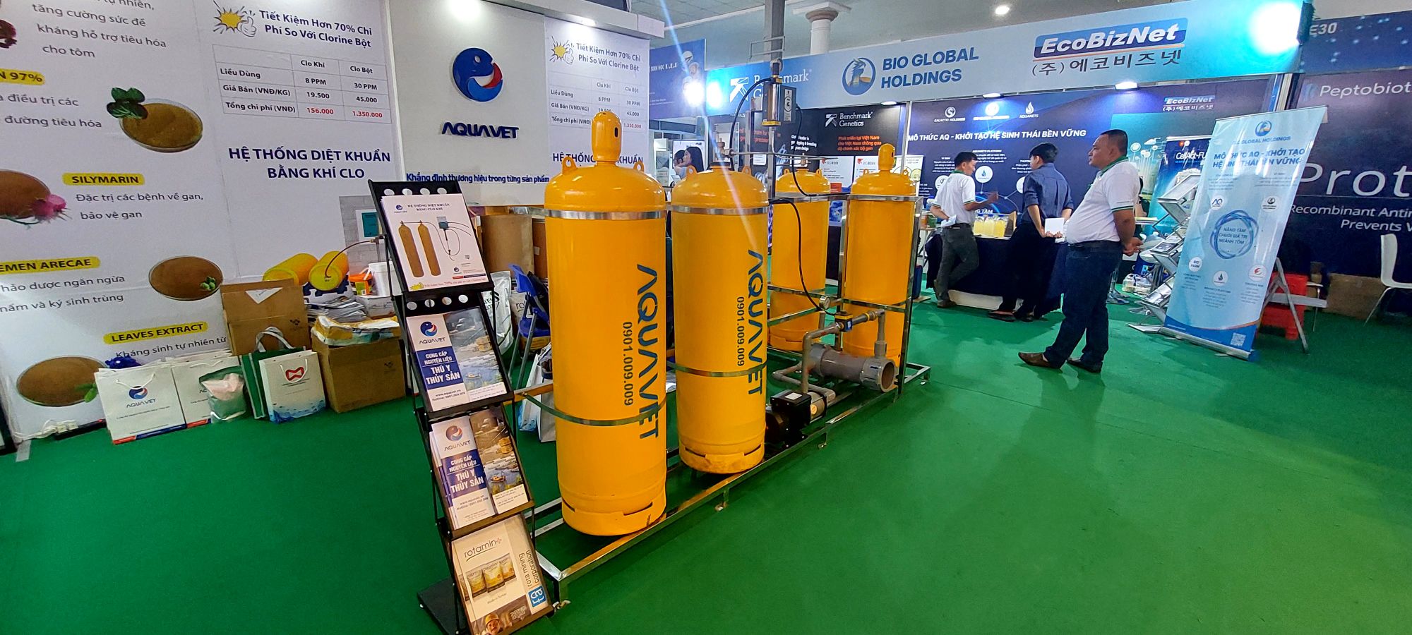 Hệ thống diệt khuẩn khí Clo của Aquavet được trưng bày tại VietShrimp 2025